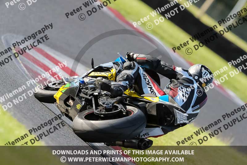 cadwell no limits trackday;cadwell park;cadwell park photographs;cadwell trackday photographs;enduro digital images;event digital images;eventdigitalimages;no limits trackdays;peter wileman photography;racing digital images;trackday digital images;trackday photos